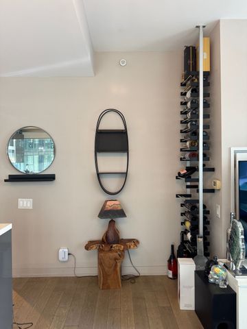 For Lease - 11 Charlotte Street Unit# 1007, Toronto, Ontario - Photo 2