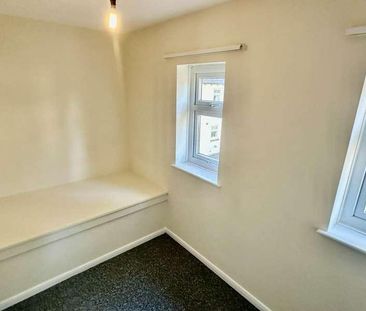 Pinmore, Frome, BA11 - Photo 3