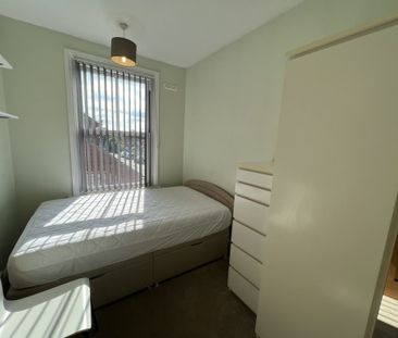 Bishopthorpe Road, South Bank - P2064 - Photo 4