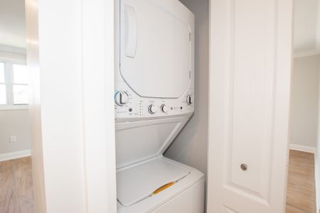 Spacious 1 Bedroom Apartment in Welland - Photo 4