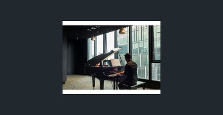 A room in a modern, shared apartment within a Student Accommodation located in the CBD. - Photo 3