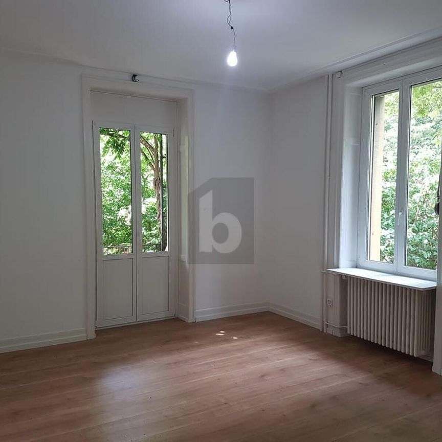 LICHTDURCHFLUTET MIT HOHEN DECKEN - Photo 1