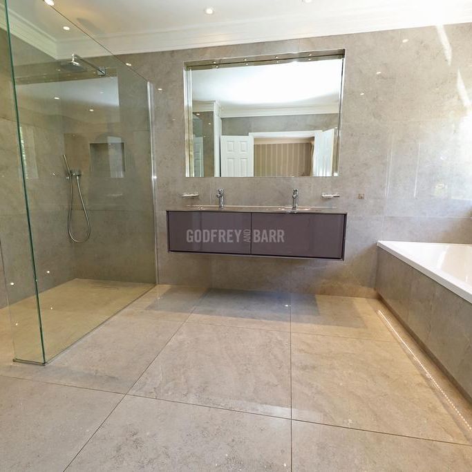 6 bedroom detached house to rent - Photo 1