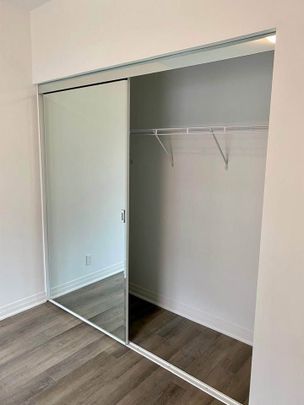 For Lease - 102 Grovewood Common Unit# 334, Oakville, Ontario - Photo 1