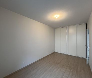 Location Appartement 3 pièces 56m² BARBERAZ 73000 - Photo 2