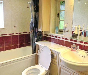 Stonebridge Lane - Photo 2