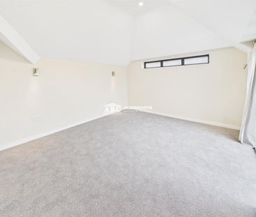 Albert Road, NW7 4RX, London - Photo 5