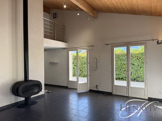 Location Maison 4 pièces 151m² ST NAZAIRE LES EYMES 38330 - Photo 1