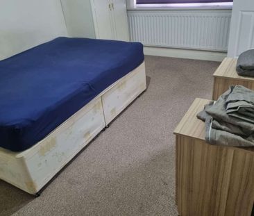 Ulyett Place Room 6 - Photo 2