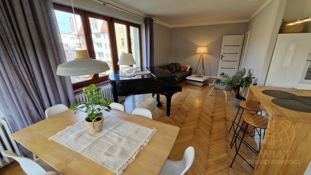 Stylowe mieszkanie na Starym Mieście - 2 pok - Zdjęcie 1