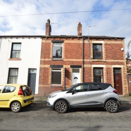2 Bedroom Terraced House - Photo 1