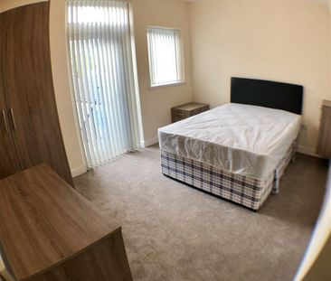 1 bedroom in a house share to rent - Photo 5