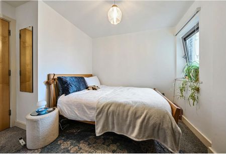 2 Bed Flat, Hamilton Court, BS2 - Photo 4