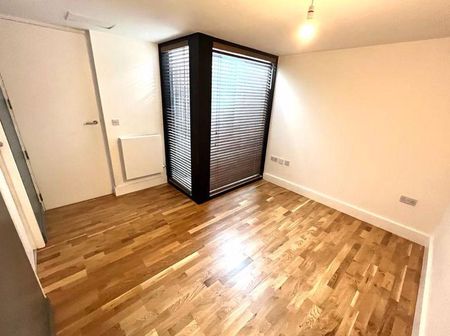 2 bedroom end of terrace house to rent - Photo 2