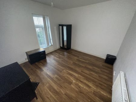 Friendship Avenue, Gorton, Manchester, M18 - Photo 4