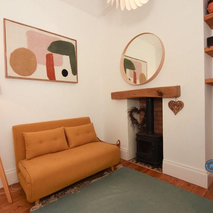 3 bedroom flat to rent - Photo 1