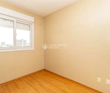 Apartamento com 2 quartos e 60m² para alugar em Passo da Areia, Por... - Photo 6