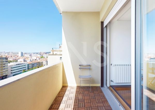 Apartamento T5 em Lisboa
