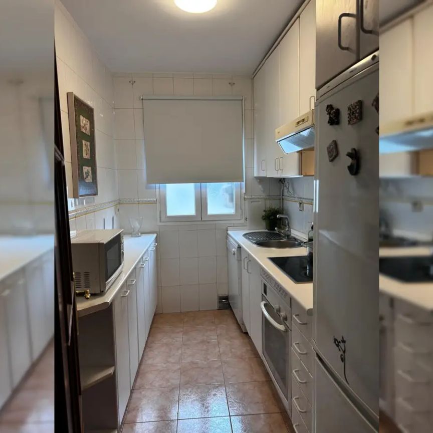 Room in shared apartment in Madrid - Foto 1