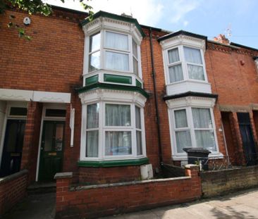 4 bedroom terraced house to rent - Photo 3