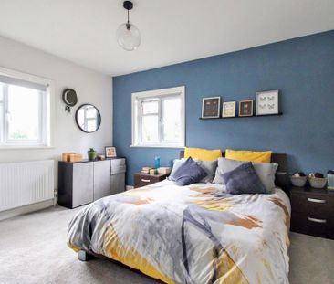 2 bedroom semi-detached house to rent - Photo 4