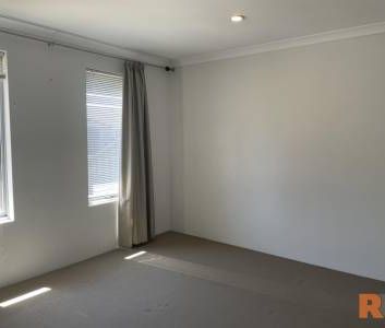 Affordable Three Bedroom Family Home - Photo 2