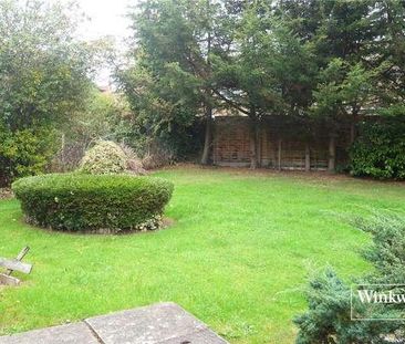 Armstrong Crescent, New Barnet, EN4 - Photo 1