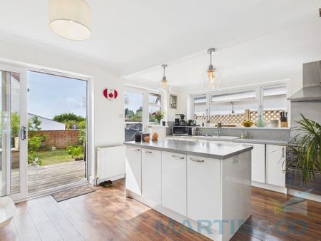 3 bedroom semi-detached house to rent - Photo 2