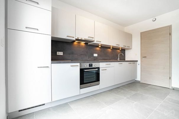 Appartement met twee slaapkamers in Hannut - Photo 1