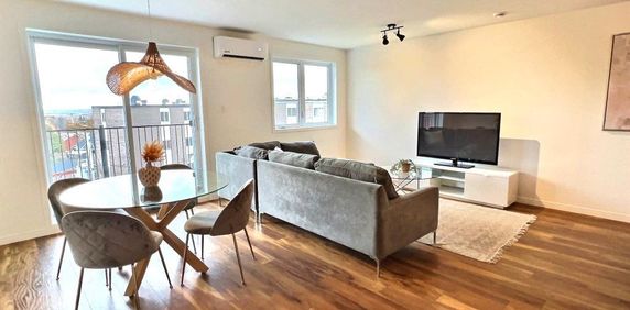 5 1/2 1880$ construction récente - Photo 2