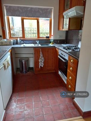 2 bedroom terraced house to rent - Photo 1