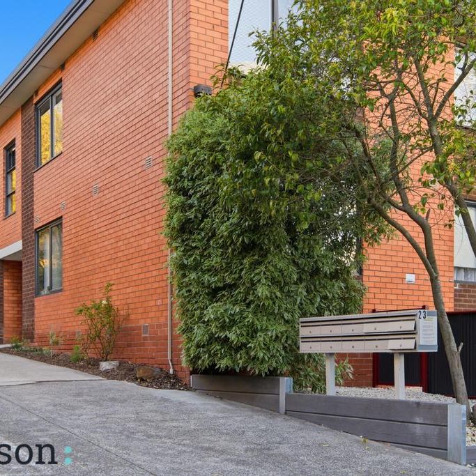 8/23 Elphin Grove, Hawthorn VIC 3122 - Apartment For Rent | Domain - Photo 1