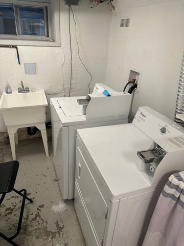 For Lease - 15 Thorburn Avenue Unit# 204, Toronto, Ontario - Photo 3