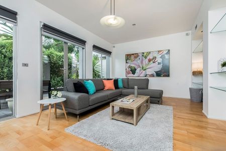 20 Swanston Street, Geelong - Photo 2