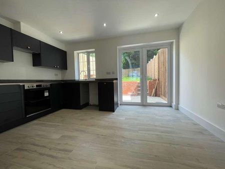 Chiltern Road, Baldock, SG7 - Photo 2