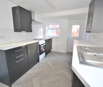 2 bedroom Terraced House To Let - Photo 6