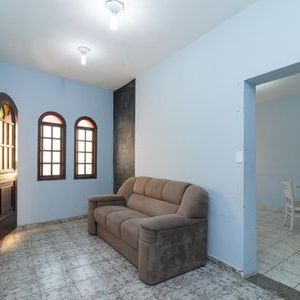 Casa para alugar com 350m², 5 quartos e 8 vagas - Foto 2