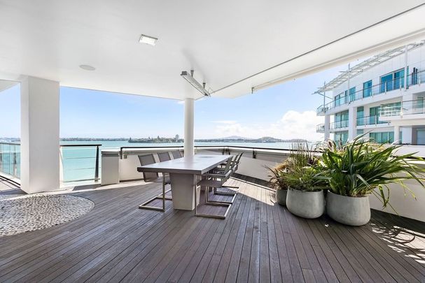 Spectacular Views + Fully Furnished - Photo 1