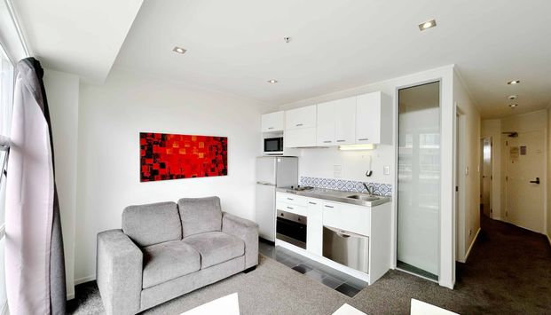 Two Bedrooms in Town - Photo 1