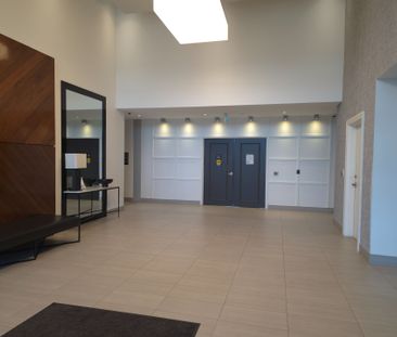 For Lease - 102 Grovewood Common Circle Unit# 519, Oakville, Ontario - Photo 4