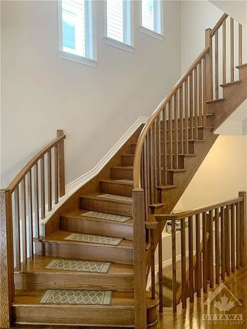 For Lease - 319 Brambling Way, Barrhaven, Ontario - Photo 2