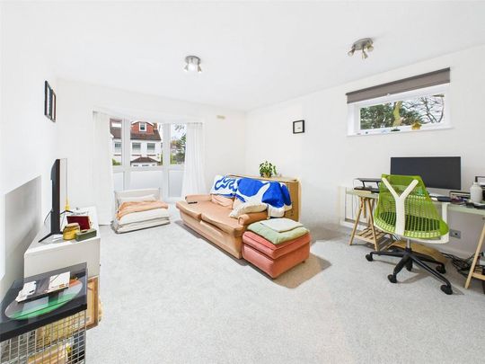 1 bedroom apartment to rent - Photo 1