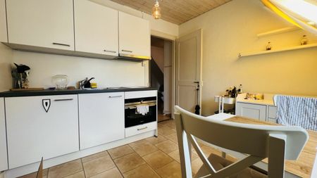 Charmante 3.5-Zimmer Altbau-Dachwohnung in bester Wohnlage. - Photo 4