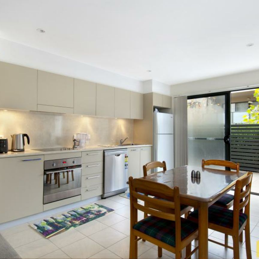 Comfort & Convenience at Your Doorstep - Photo 1
