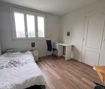 Location Appartement 4 pièces Meublé 67m² ST BRIEUC 22000 - Photo 3