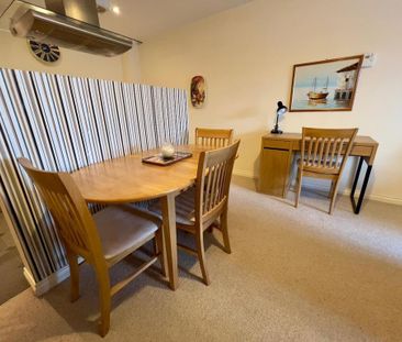 2 bedroom private hall to rent - Photo 3
