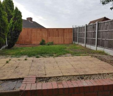 Woodcross Lane, Bilston, WV14 - Photo 2