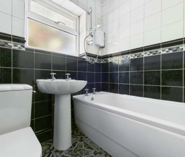 3 bed end of terrace house to rent in Borrowdale Road, Birmingham, B31 - Photo 5