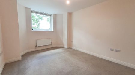 Skyline House, Swingate, Stevenage - Photo 5