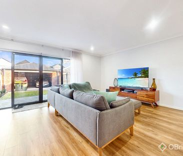 Charming 3-Bedroom Townhouse in Officer – Perfect for Modern Living! - Photo 1